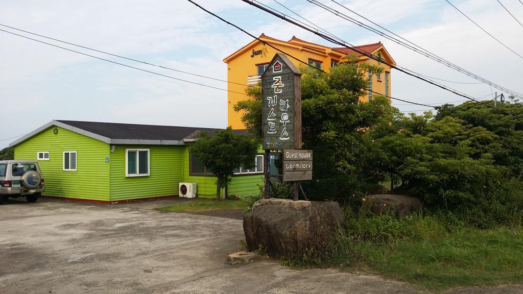 Jun House Vandrehjem Jeju Eksteriør billede